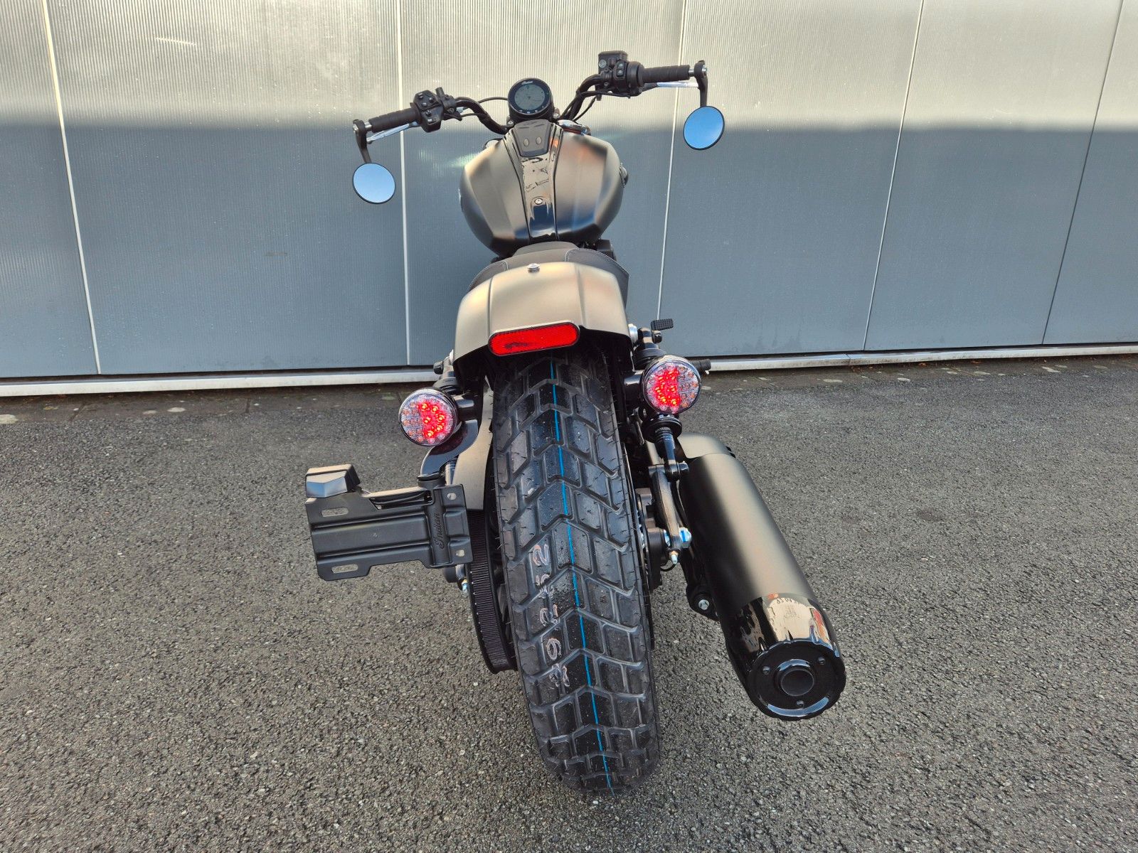 Fahrzeugabbildung Indian SCOUT BOBBER LIMITED+TECH 2026 -BLACK BOBBER-