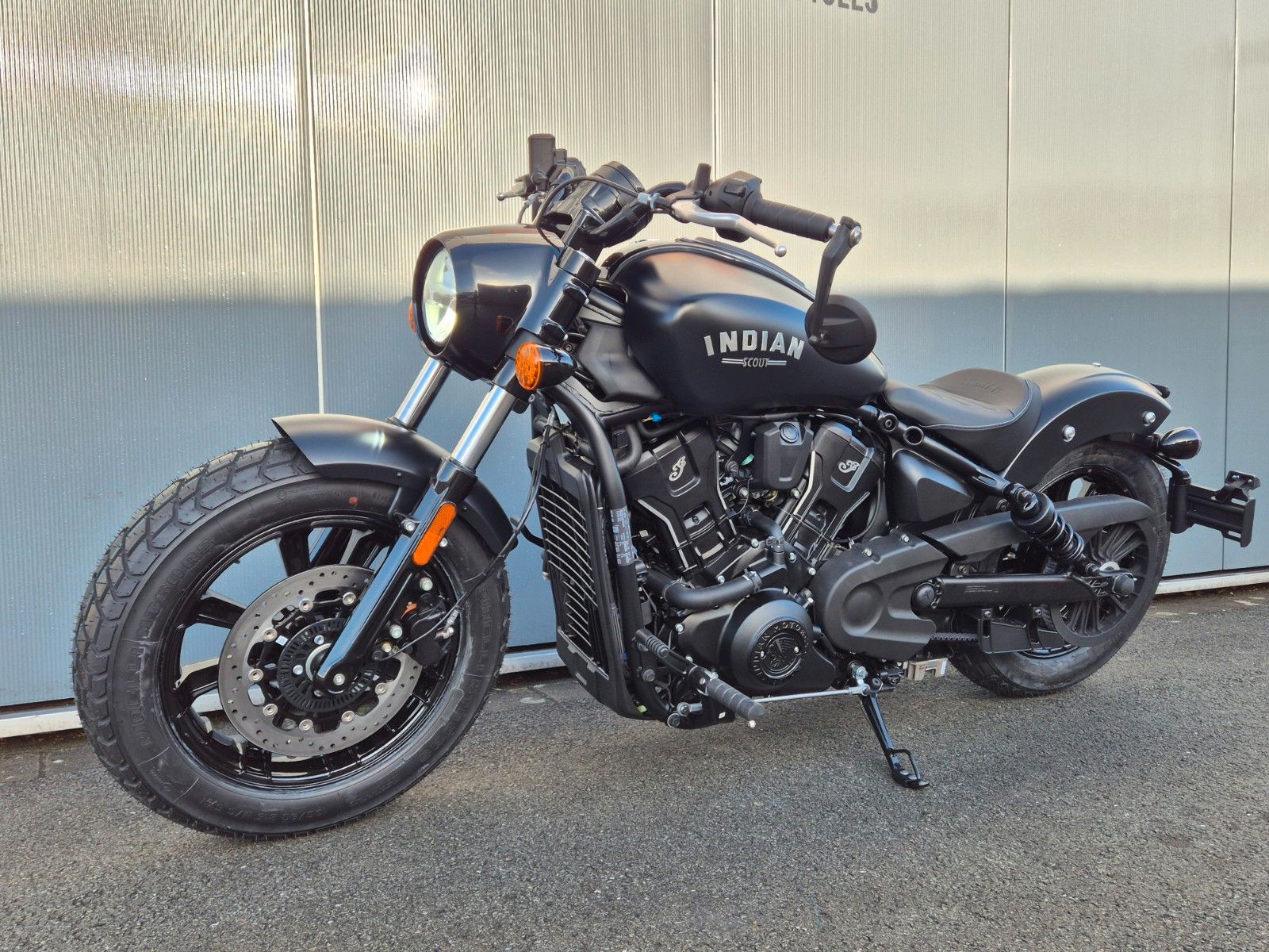 Fahrzeugabbildung Indian SCOUT BOBBER LIMITED+TECH 2026 -BLACK BOBBER-
