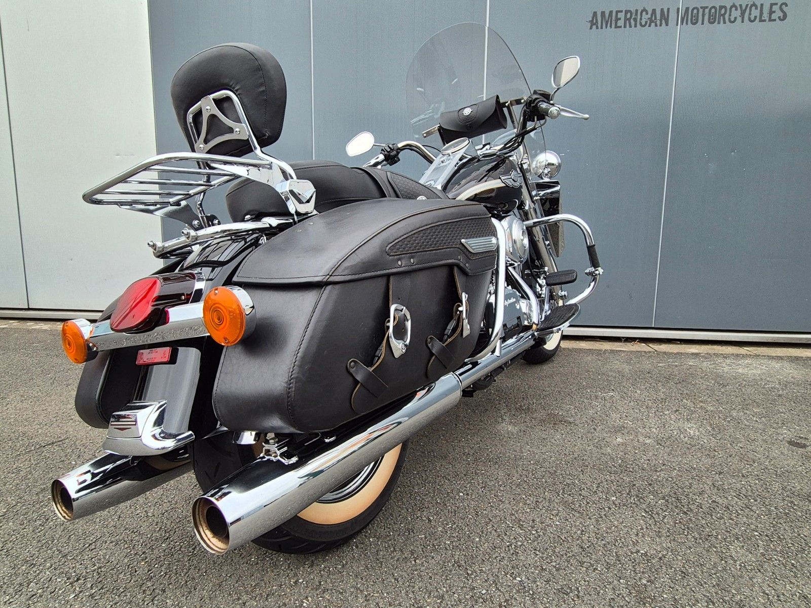 Fahrzeugabbildung Harley-Davidson FLHRC °°ROAD KING CLASSIC°° DEUTSCH - 2.HAND -