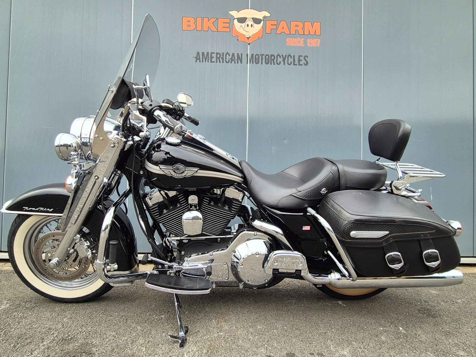 Fahrzeugabbildung Harley-Davidson FLHRC °°ROAD KING CLASSIC°° DEUTSCH - 2.HAND -