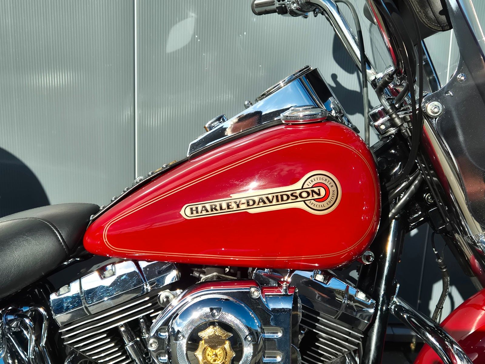Fahrzeugabbildung Harley-Davidson FLSTC °°HERITAGE SOFTAIL°° -FIREFIGHTER EDITION-