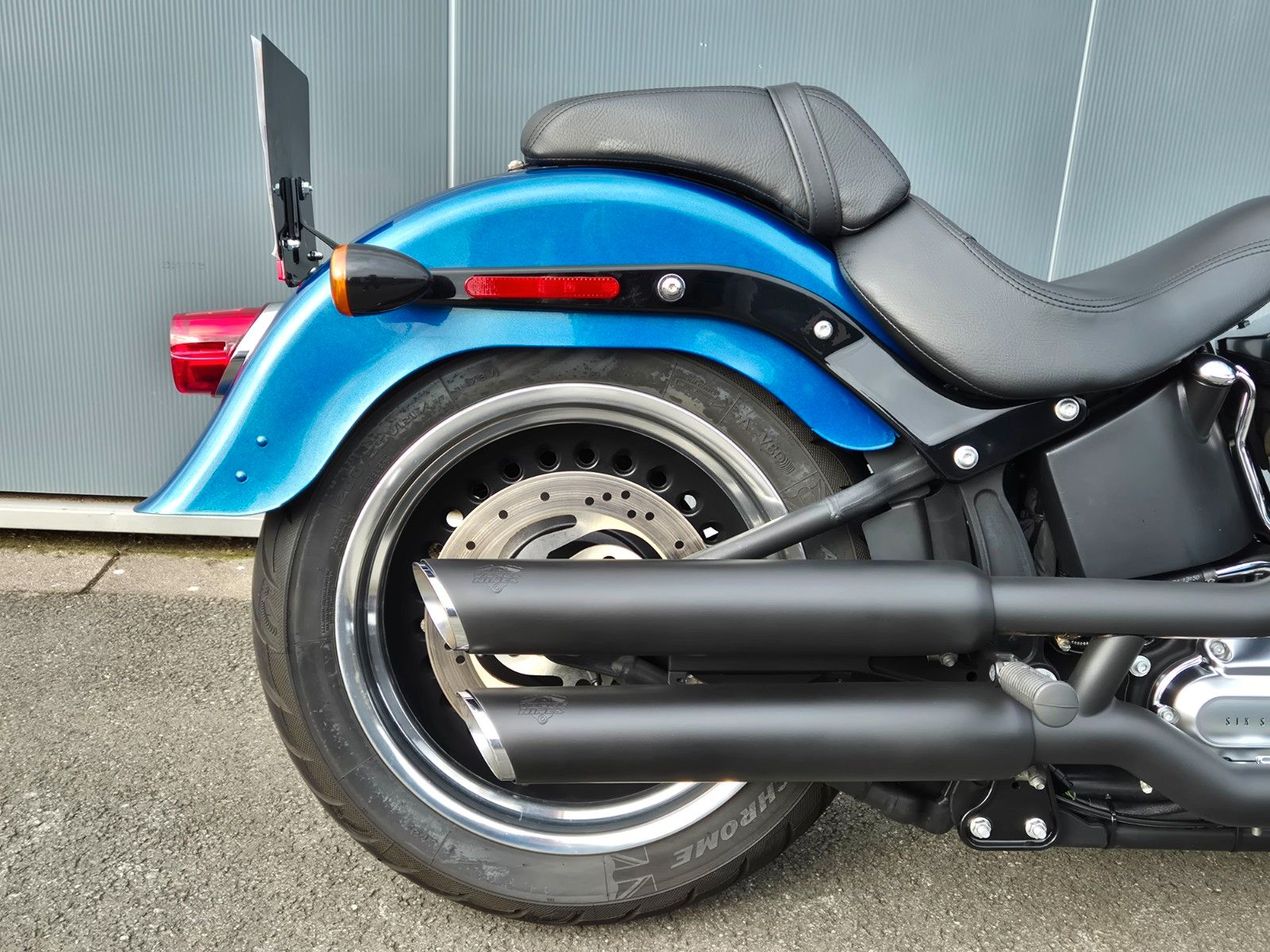 Fahrzeugabbildung Harley-Davidson FLSTFB °° FAT BOY SPECIAL °° -VANCE&HINES- *ABE*