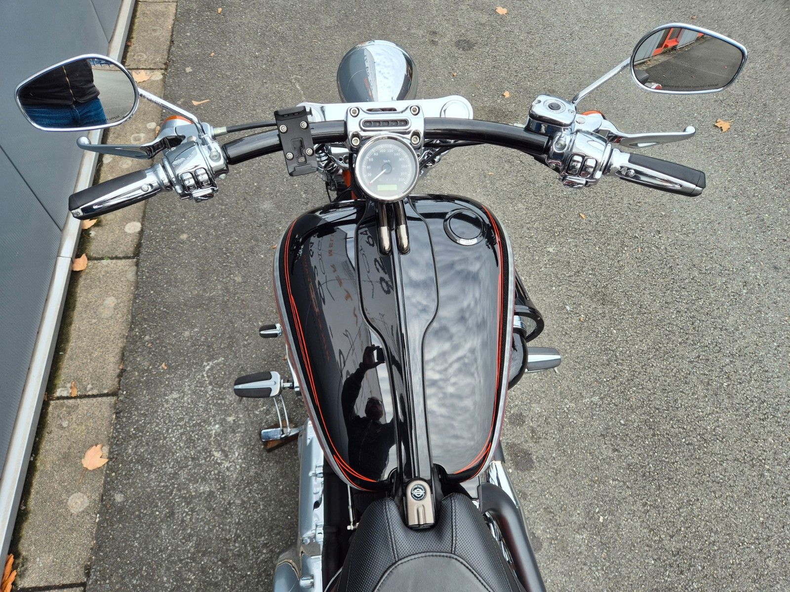 Fahrzeugabbildung Harley-Davidson FXSB °°BREAKOUT 110 CUSTOM°° -JEKILL&HYDE-