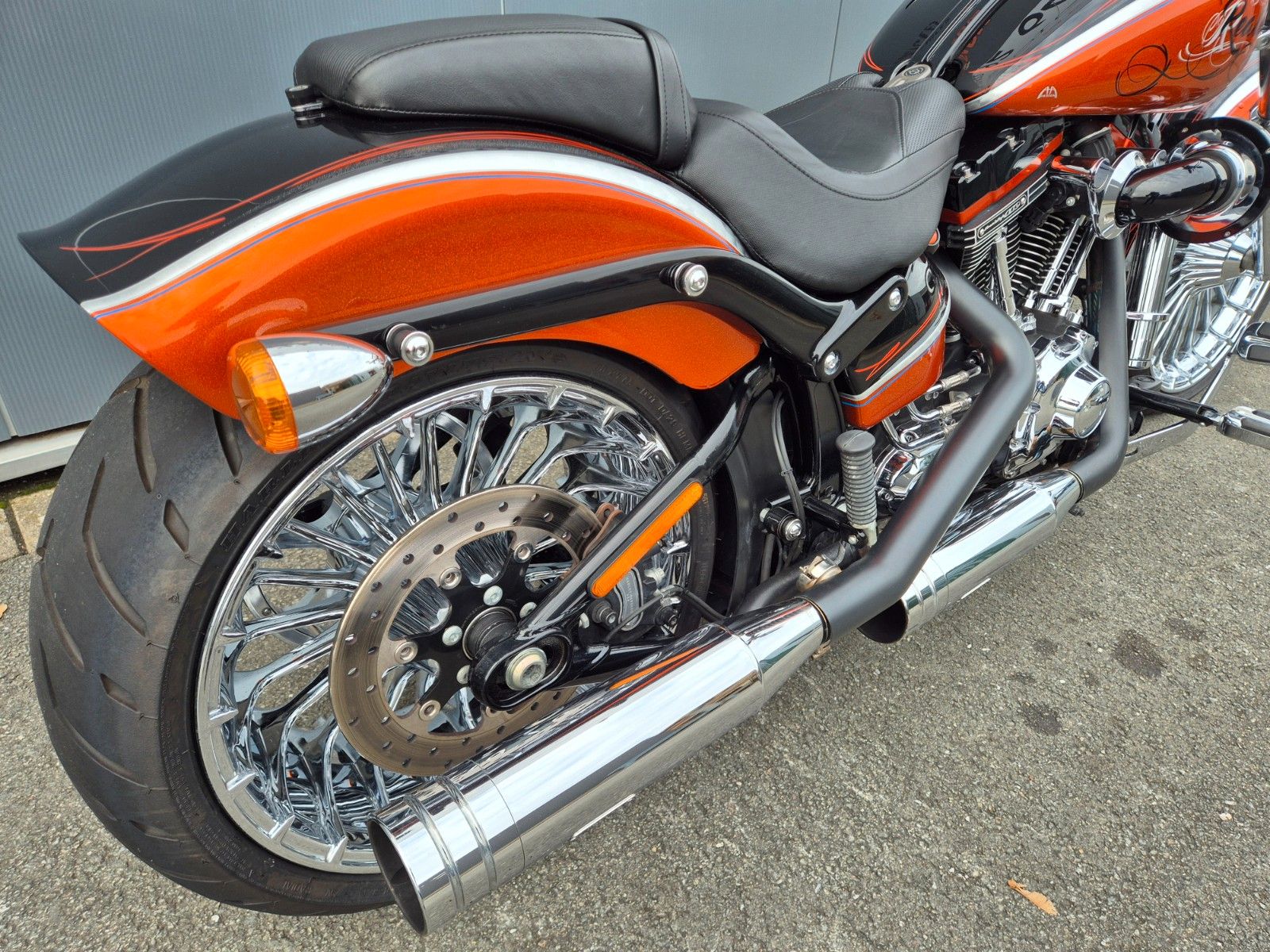 Fahrzeugabbildung Harley-Davidson FXSB °°BREAKOUT 110 CUSTOM°° -JEKILL&HYDE-