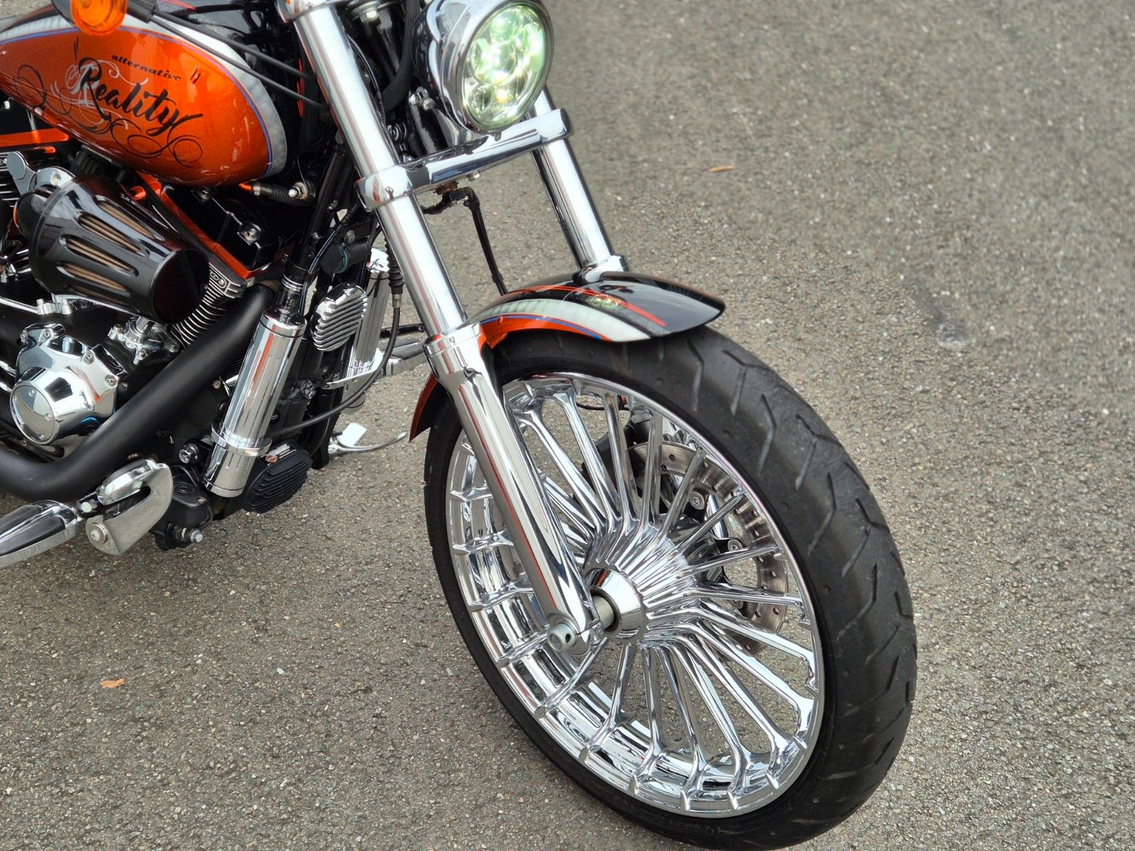 Fahrzeugabbildung Harley-Davidson FXSB °°BREAKOUT 110 CUSTOM°° -JEKILL&HYDE-