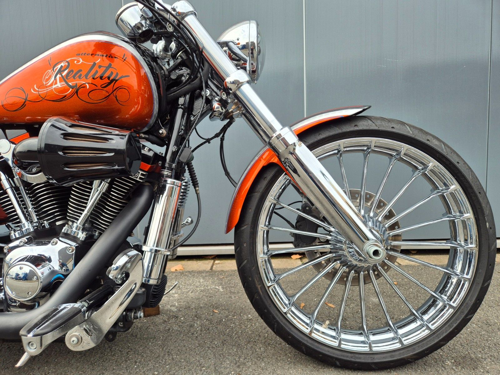 Fahrzeugabbildung Harley-Davidson FXSB °°BREAKOUT 110 CUSTOM°° -JEKILL&HYDE-